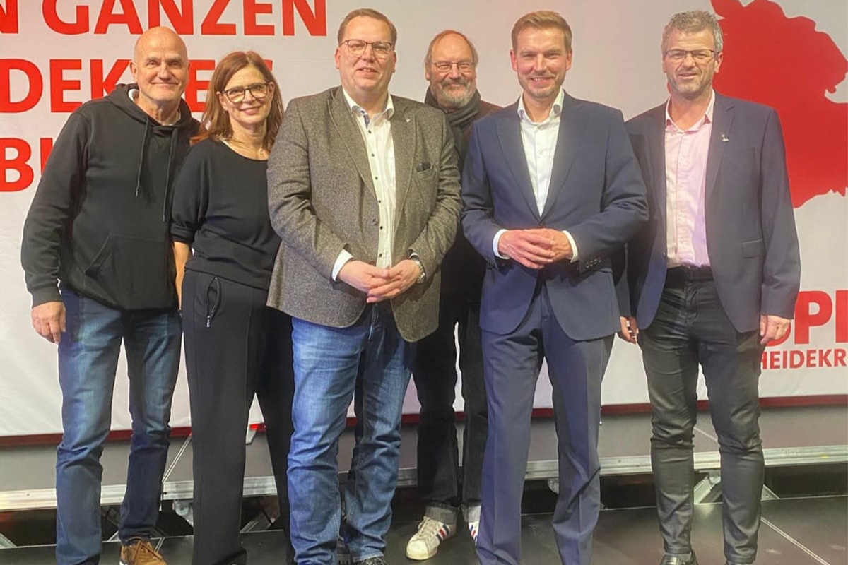 Bürgermeisterkandidat 2026 für 29633 Munster: Marco Tews im Gruppenfoto