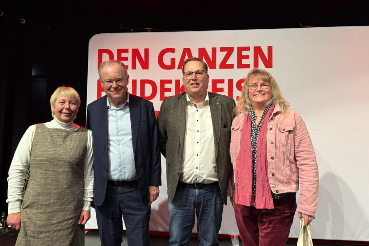 Bürgermeisterkandidat 2026 für 29633 Munster: Marco Tews im Gruppenfoto
