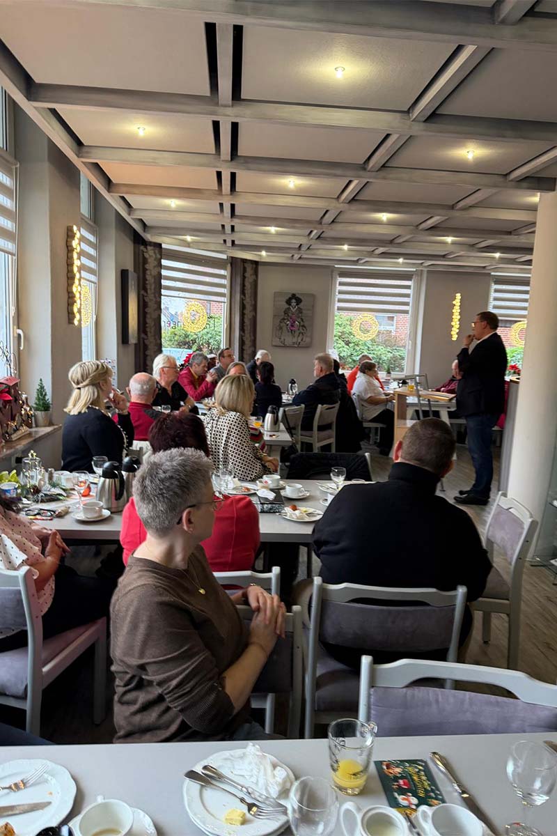 Marco im Gespräch mit den Bürgerinnen und Bürgern aus 29633 Munster