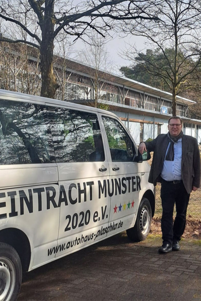 Bürgermeisterkandidat 2026 für 29633 Munster: Marco Tews mit dem Vereins KFz