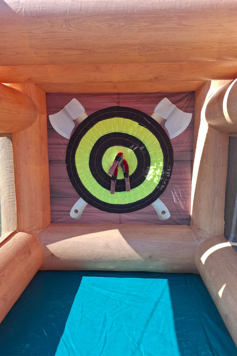 Spielgruppe Messerwurf